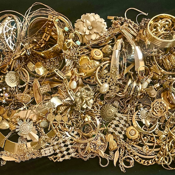 ALL GOLD TONE  vintage costume jewelry for crafting repair or wear chain bracelet brooches earrings rings broken jewelry making findings lot