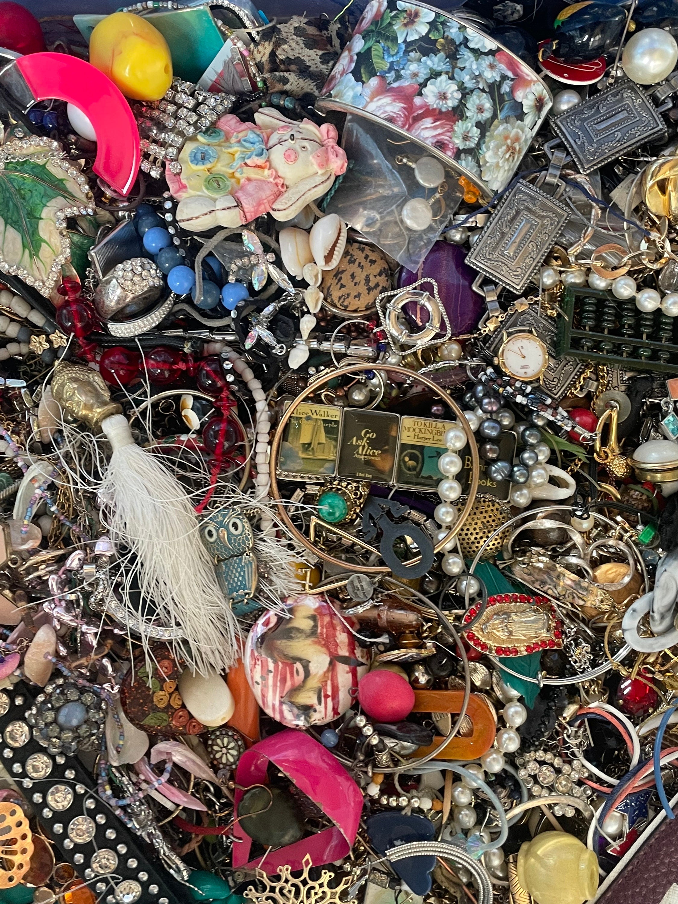 market fake jewelry for sale