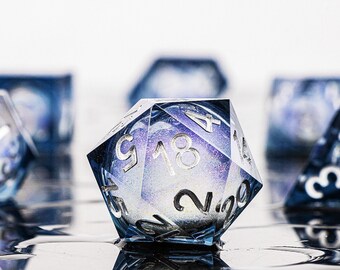 Jeu de dés Dnd Resin Liquid Core | jeu de dés d&d à noyau liquide | Dés à noyau liquide en résine pour jeux de rôle | set de dés polyédriques violet