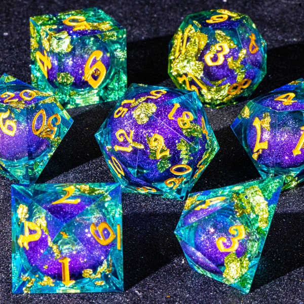 gold foil liquid core dice set | purple liquid core dice set | dungeons and dragons dice | dnd dice set resin | d&d liquid dice set