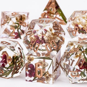 Dnd resin flowers dice for role playing games | Transparent resin dungeons and dragons dice set for gifts | Flower sharp edge dnd dice set