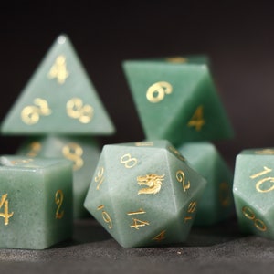 Green Aventurine stone DnD Dice Set dragon Dice / Dungeons & Dragons-  DnD Dice Set dragon Dice / D20 dragon dice  / MTG Game dice /