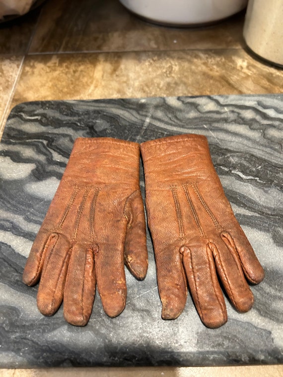 Antique Child’s Leather Gloves
