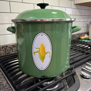 Vintage Le Creuset Green Enamelware Corn Motif Stock Pot