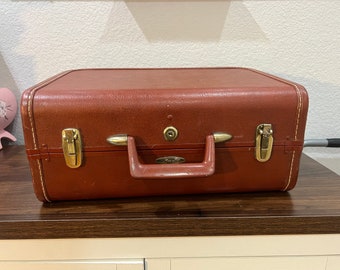 Vintage Taperlite Suitcase