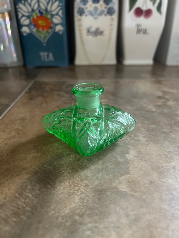Green Depression Glass Perfume Bottle - No Stopper