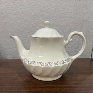 Swinnertons Staffordshire White Teapot