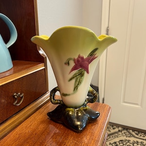 Hull Woodland Vase