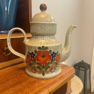 Wintering Marktleuthen Bavaria Coffee Server