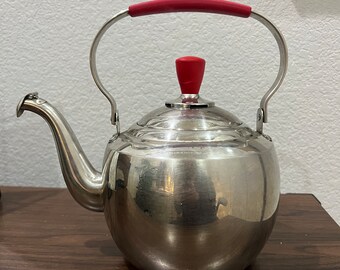 Ginny’s Aluminum 2.5L Tea Kettle