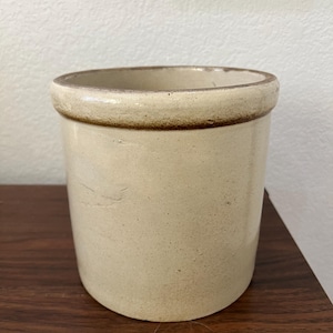 Macomb Stoneware Crock