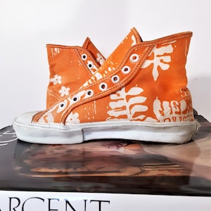 Vintage Vans MADE IN USA Van Doren Skate Shoes Orange Floral Canvas 70s 1970s Men&#39;s 4.5 Women&#39;s 6