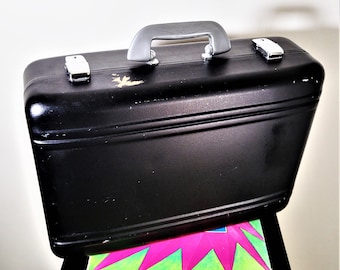 Vintage Hard Shell Aluminum Camera Carrying Case Travel Bag W 
