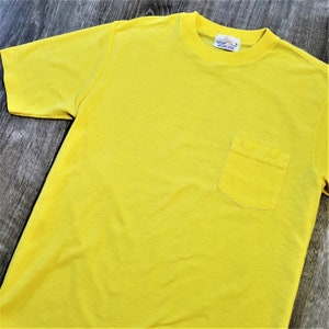 Vintage 60s ADG Banana Yellow Knit Pocket T Shirt Vtg 1960s Hippy Mod Surf Tee Medium M