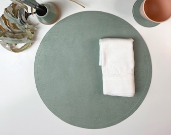 abwaschbare Tischsets rund 35 cm, veganes Leder, mint grün