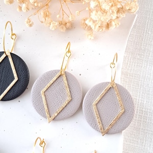 Neutrale Polymer Clay Creolen: Gold Akzent Ohrringe