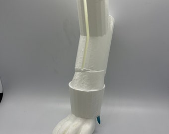 Pet prosthetic leg. Comes with straps and cushion and other stuff.