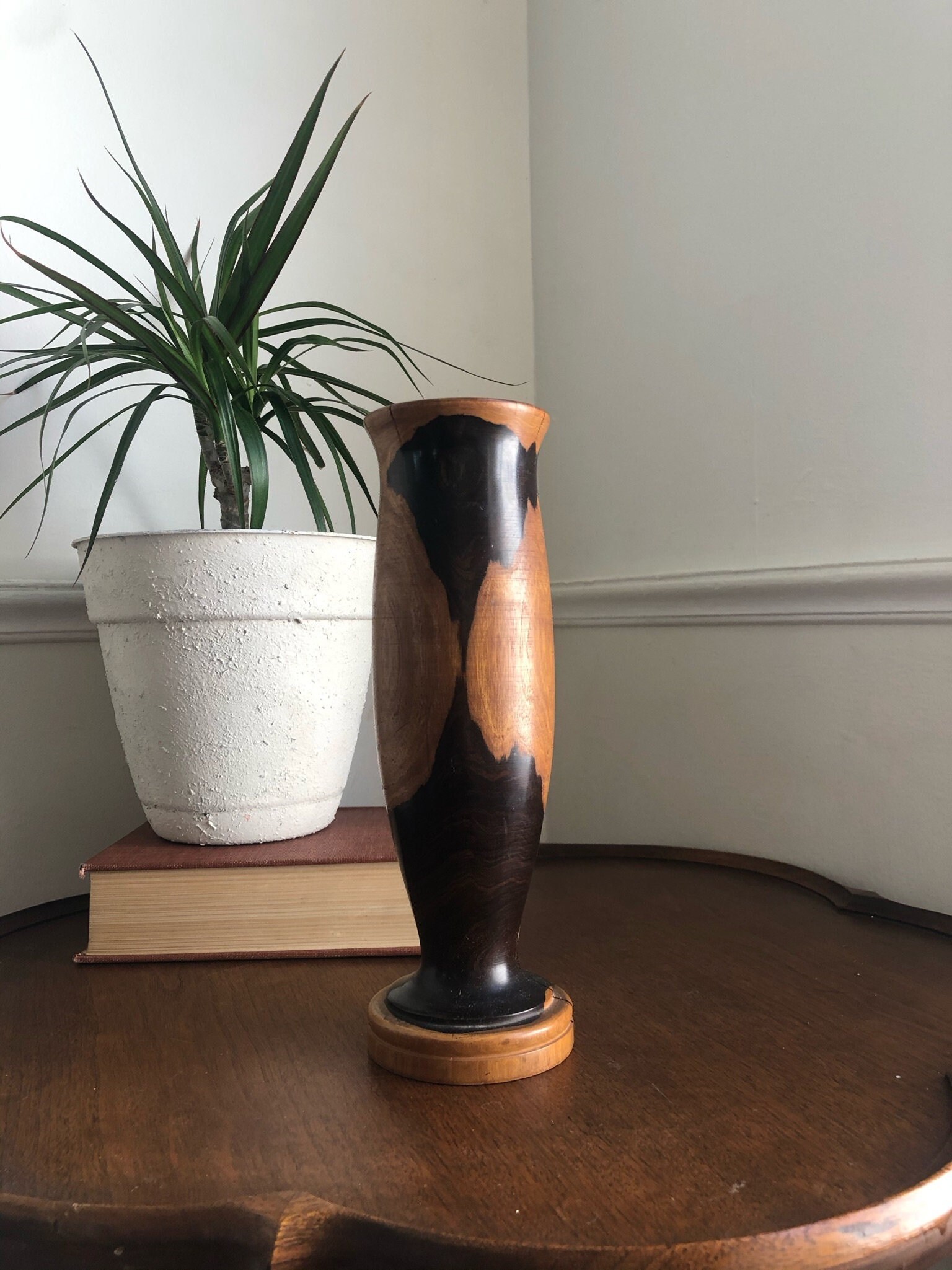 ヴィンテージの手回し木製花瓶 – ツートンカラーの木製花瓶、装飾的な