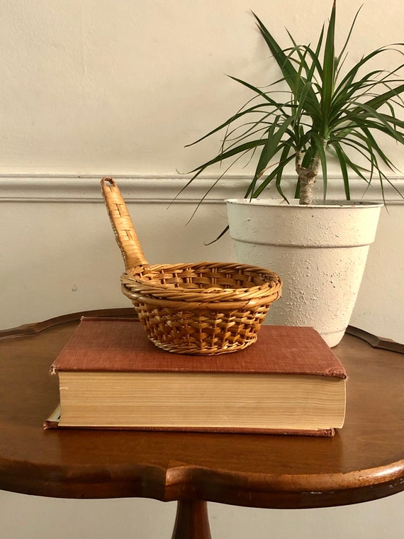 ヴィンテージ ウィッカー バスケット - ハンドル付きバスケット