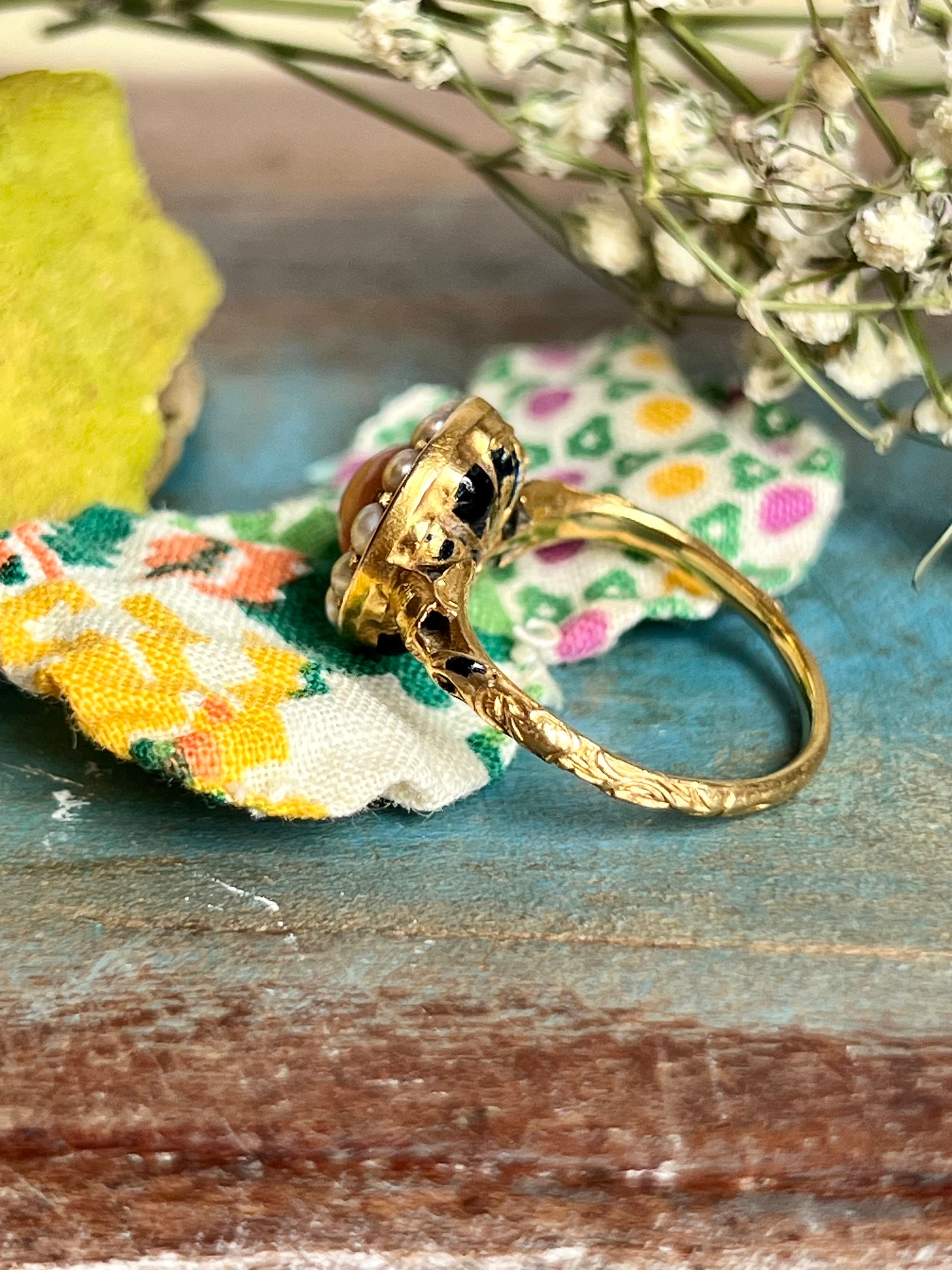 Renaissance style rings outlet