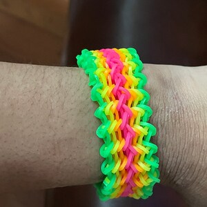 Handmade Personalized 600pcs/box Rubber Loom Bands Girl Gift for Children , Elastic  Band for Weaving Lacing Bracelet , Christmas Gifts. 