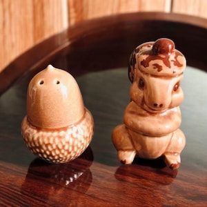 Vintage Squirrel Salt and Pepper Shakers with Nut – Woodland Kitchen Decor