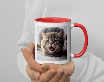 Taza de gato llorando: taza de café de cerámica colorida