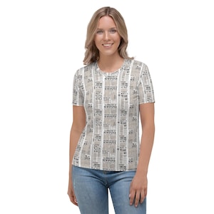 UND SPACE NEWSPAPER PRINT TOP 総柄　トップス Women Plus Size Newspaper Print Tunic Blouse Top With