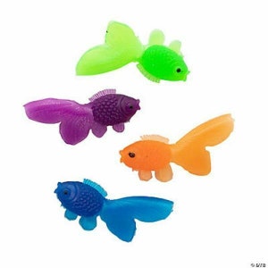 Under the sea party favours decorations plastic colour goldfish fish toys pk12