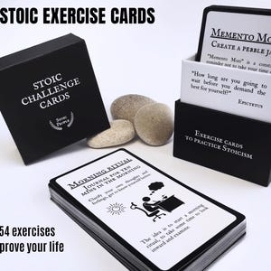 Carta di esercizi di stoicismo per un regalo di allegria con 60 carte stoiche pratiche, carte di riflessioni stoiche, regalo per ragazzi adolescenti, carte di mentalità positiva