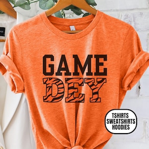 Cincinnati Football Unisex Apparel, Mens & Womens T-shirts/Crewneck Sweatshirts/Hoodies, Gift for Sports Fan, Game Dey