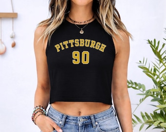 Top corto de fútbol americano de Pittsburgh para mujer, camiseta sin mangas corta para mujer, regalo para aficionados al deporte, Uni Font 90