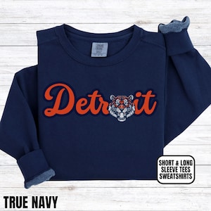 Comfort Colors Detroit Baseball Apparel, T-shirts, Crewneck Sweatshirt, Mens & Womens Gift For Sports Fan, Game Day Gear, Cursive Detroit