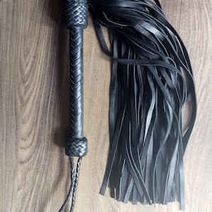 Handmade Genuine  Leather Flogger Heavy Duty Thuddy Whip
