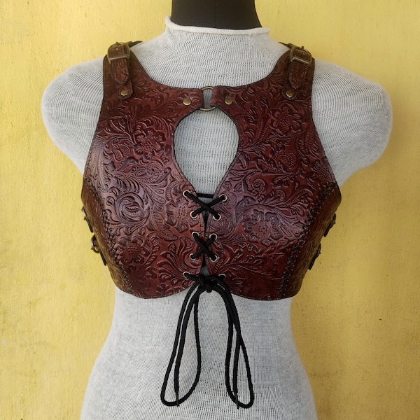Shieldmaiden Warrior Armor Embossed Floral Design Brown Leather Female Viking Chest-plate LARP cosplay medieval
