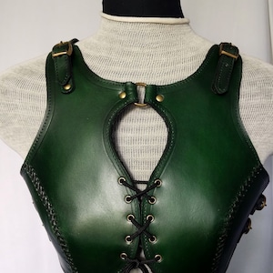 Shieldmaiden Warrior Armor, Green Antique Leather Female Viking Chest plate LARP cosplay medieval