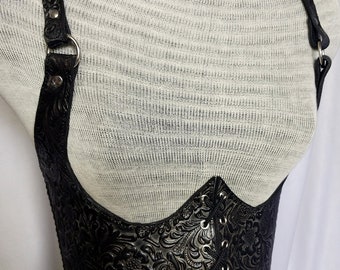 Embossed Gothic Victorian Medieval Viking Leather Corset, Elvish LARP Heroic Fantasy Dark Aristocracy Vampire Black Under-bust Corset