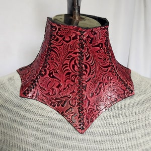 Blacky Red Neck Corset Choker Gothic Victorian Medieval Elvish LARP Heroic Fantasy Dark Aristocracy Vampire Handmade Leather Steampunk