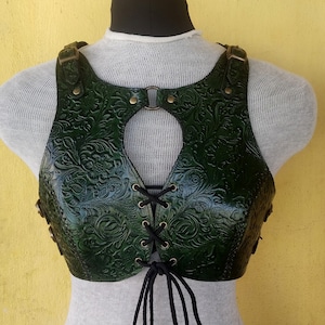 Shieldmaiden Warrior Armor Embossed Floral Design Green Leather Female Viking Chest-plate LARP cosplay medieval