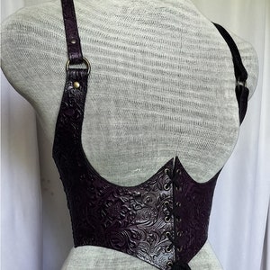 Embossed Blacky Purple Gothic Victorian Medieval Viking Leather Corset, Elvish LARP Heroic Fantasy Steampunk-Vampire Under-bust Corset