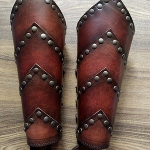 Viking leather bracer for LARPS-Medieval Renaissance Viking warrior leather arm cuffs-Leather Armour - Antique Brown leather Arm Guard