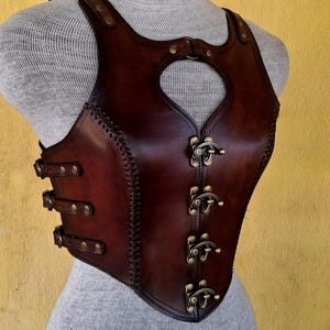 Handmade Leather Cuirass: Medieval Viking Ladies Armor, LARP Cosplay Costume