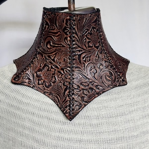 Antique Brown Neck Corset Choker Gothic Victorian Medieval Elvish LARP Heroic Fantasy Dark Aristocracy Vampire Handmade Leather Steampunk