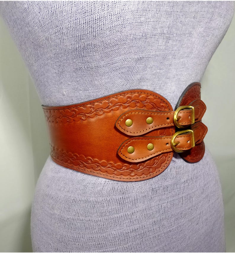 Handmade Tooled Medieval-Viking LARP Leather Corset Belt-Cosplay Armour-Fantasy Halloween for women Warrior Celtic Belt TAN
