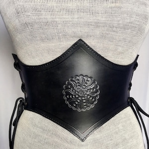 Black Medieval Leather Corset Belt, Handmade Medieval Leather Corset Belt for LARP, Tooled Handmade Leather Corset Belt