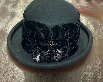 Vintage Toucan Collection Black Wool Cloche/Bowler Hat – Velvet Floral Details