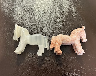Vintage Hand-Carved Stone Horse Figurines – Pair of Natural Onyx & Marble Stallions
