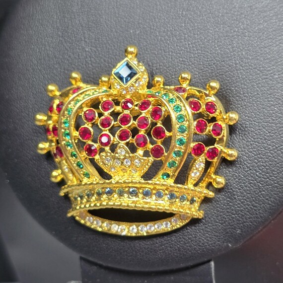Vtg Kenneth J Lane Rhinestone Royal Crown Brooch/… - image 2
