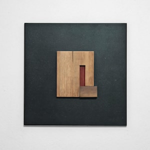 Escultura de madera de arte mural minimalista - ARQS5, obra de arte original hecha a pedido.