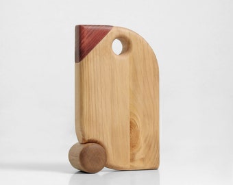 Decorative wooden bird minimalist statue - PARDALO: handmade bird ornament is an uncommon object and a surprising unique gift.